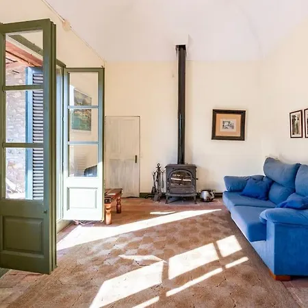 Cal Cisteller Holiday home